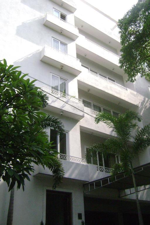 Whitehouse Residencies Panzió Colombo Kültér fotó